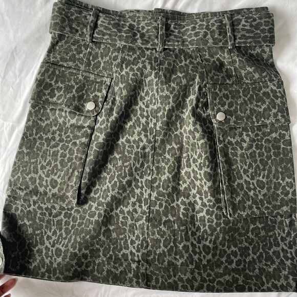 Marissa Webb Green Leopard Skirt (Size 6) - Picture 8 of 8